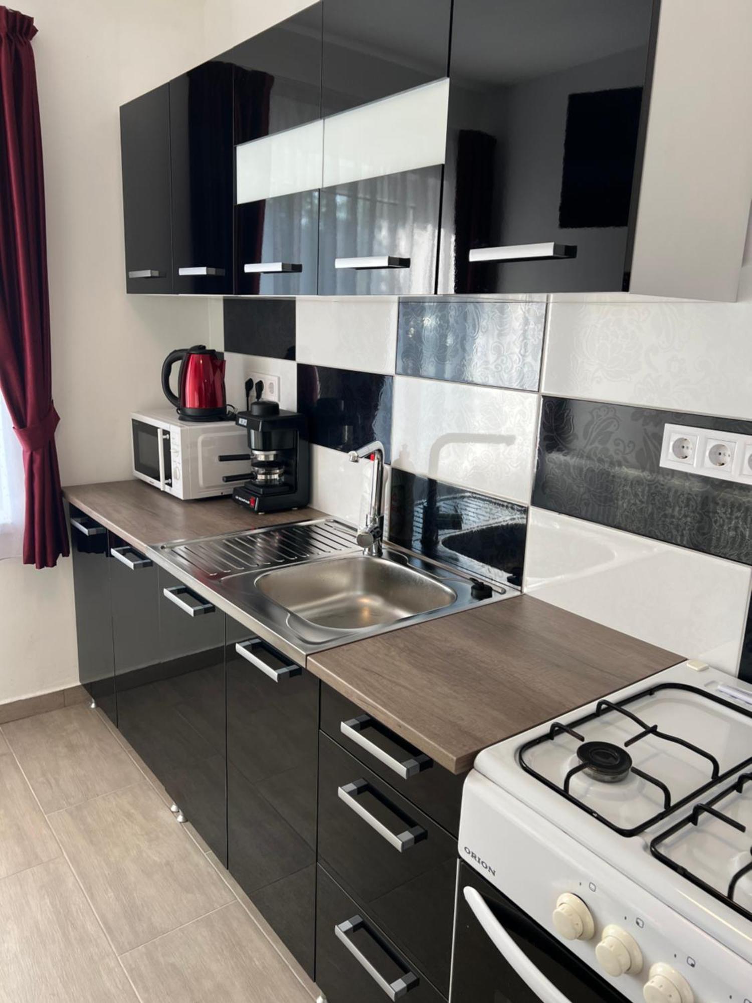Helga Apartman Mako Exterior photo